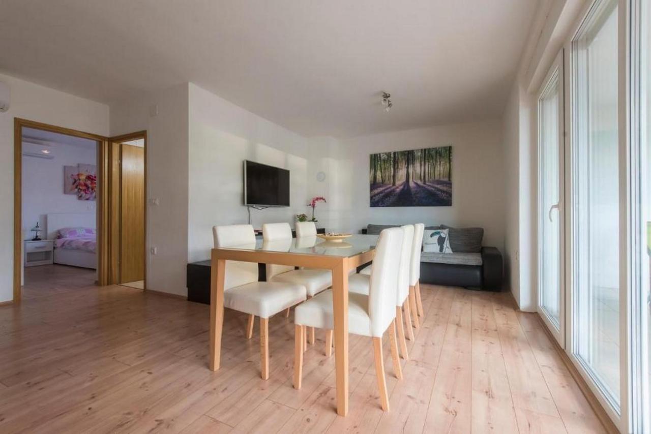 Apartments Villa Ema Задар Екстериор снимка